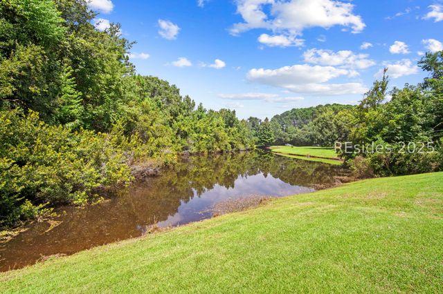 8 Waccamaw Way, Beaufort, SC 29906