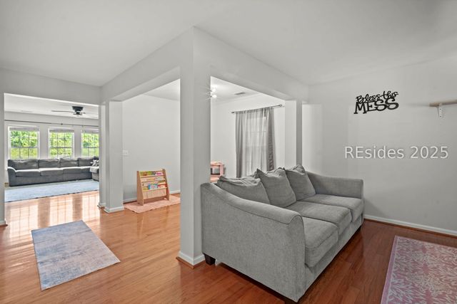 8 Waccamaw Way, Beaufort, SC 29906