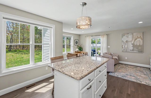 165 Shore Drive, Nashua, NH 03062