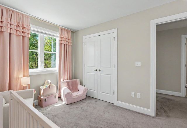 165 Shore Drive, Nashua, NH 03062