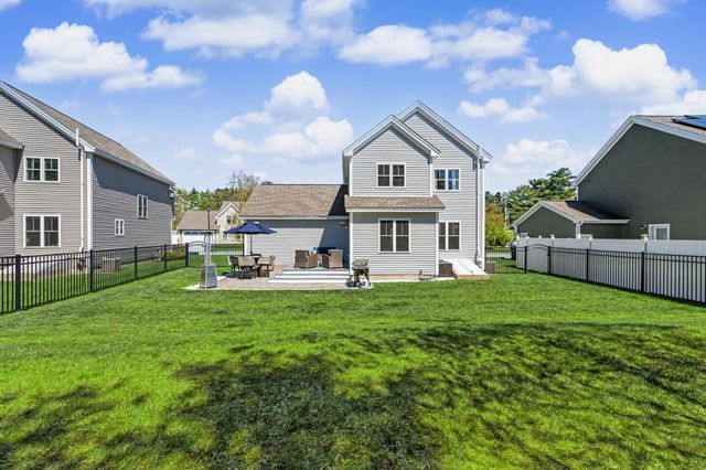 165 Shore Drive, Nashua, NH 03062