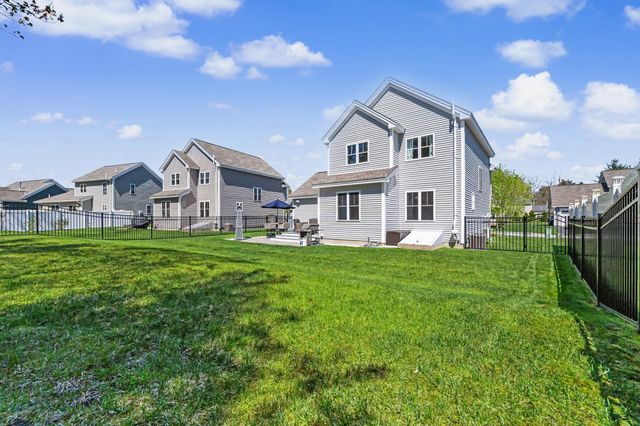 165 Shore Drive, Nashua, NH 03062