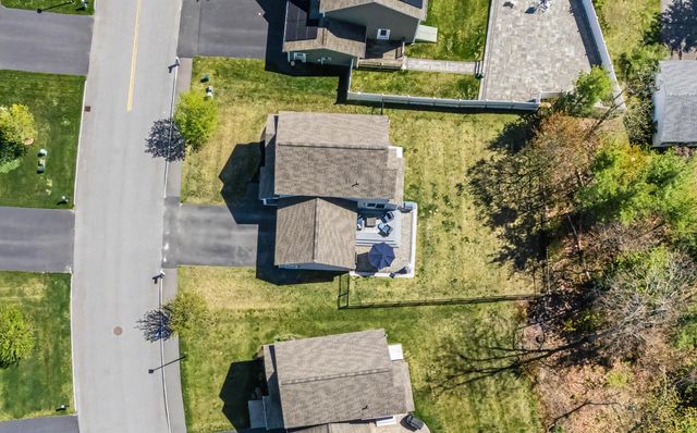 165 Shore Drive, Nashua, NH 03062