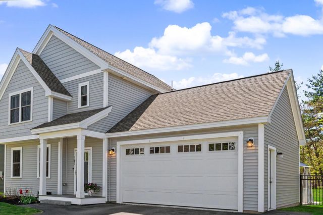 165 Shore Drive, Nashua, NH 03062
