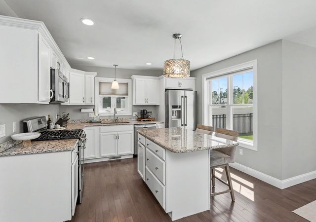 165 Shore Drive, Nashua, NH 03062