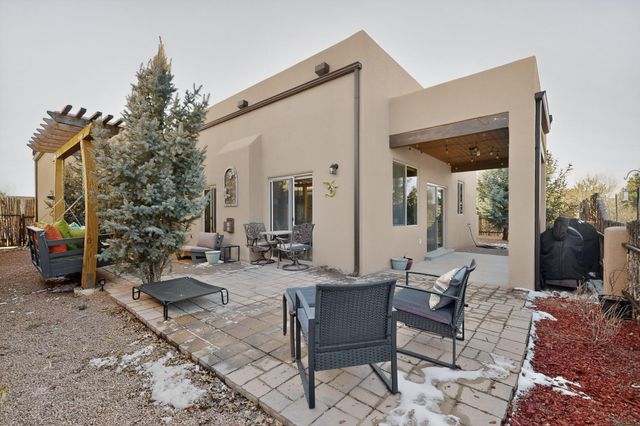 36 Caballo Viejo, Santa Fe, NM 87508