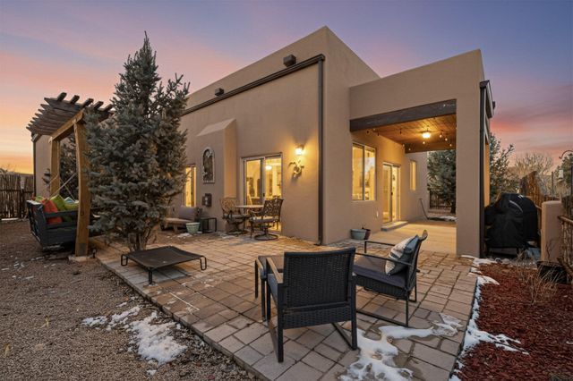 36 Caballo Viejo, Santa Fe, NM 87508