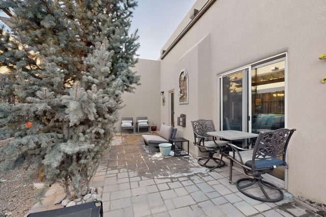 36 Caballo Viejo, Santa Fe, NM 87508