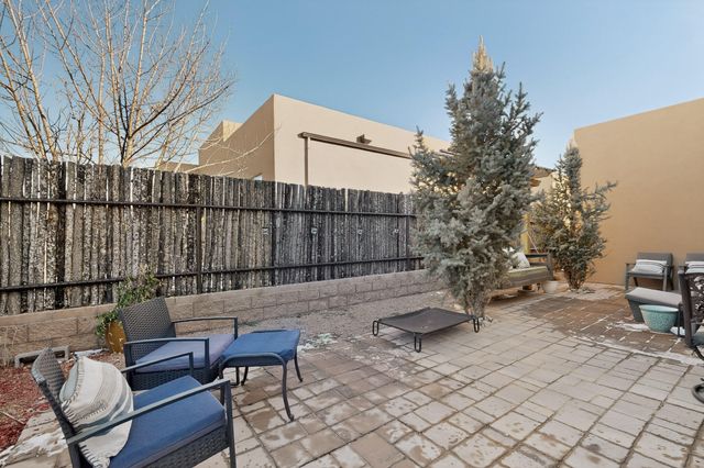36 Caballo Viejo, Santa Fe, NM 87508