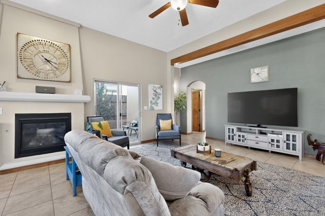 36 Caballo Viejo, Santa Fe, NM 87508