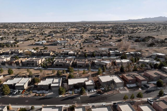 36 Caballo Viejo, Santa Fe, NM 87508