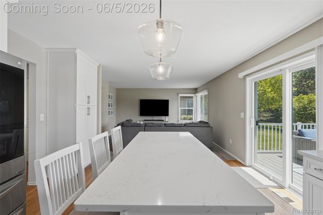1661 Scio Ridge Road, Scio Township, MI 48103