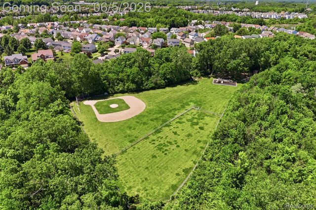 1661 Scio Ridge Road, Scio Township, MI 48103
