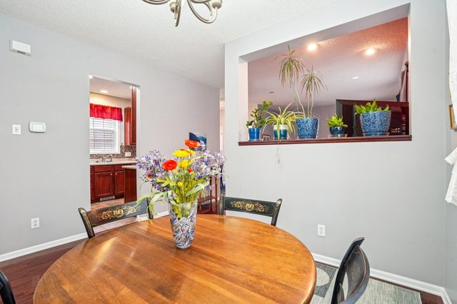 15583 Crab Apple Lane, Eden Prairie, MN 55347