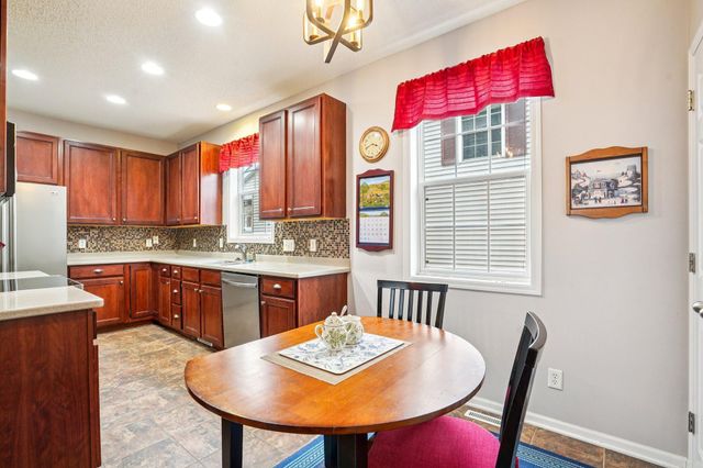 15583 Crab Apple Lane, Eden Prairie, MN 55347