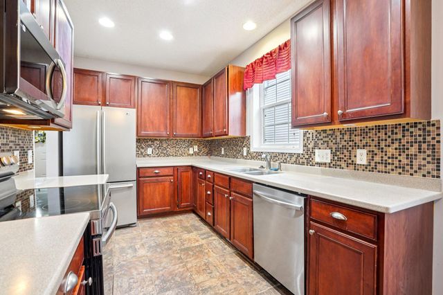 15583 Crab Apple Lane, Eden Prairie, MN 55347