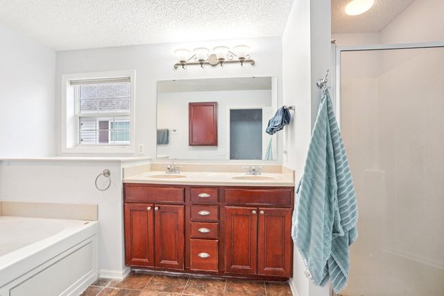 15583 Crab Apple Lane, Eden Prairie, MN 55347