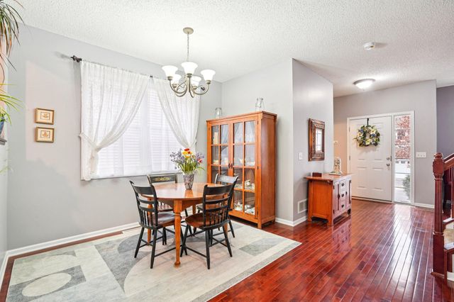 15583 Crab Apple Lane, Eden Prairie, MN 55347