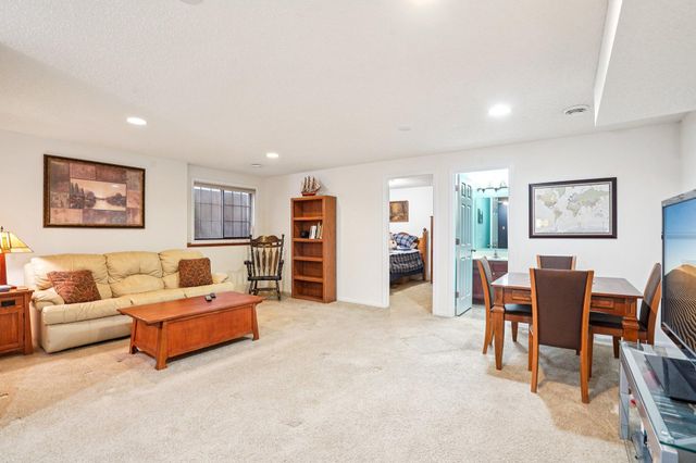 15583 Crab Apple Lane, Eden Prairie, MN 55347