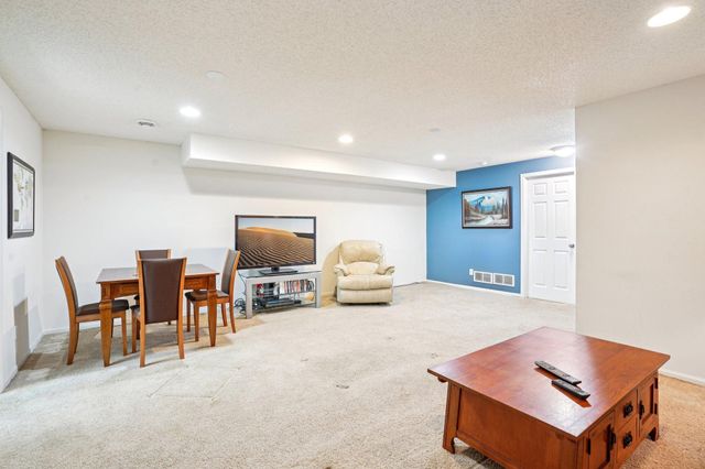 15583 Crab Apple Lane, Eden Prairie, MN 55347