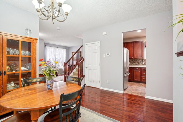 15583 Crab Apple Lane, Eden Prairie, MN 55347