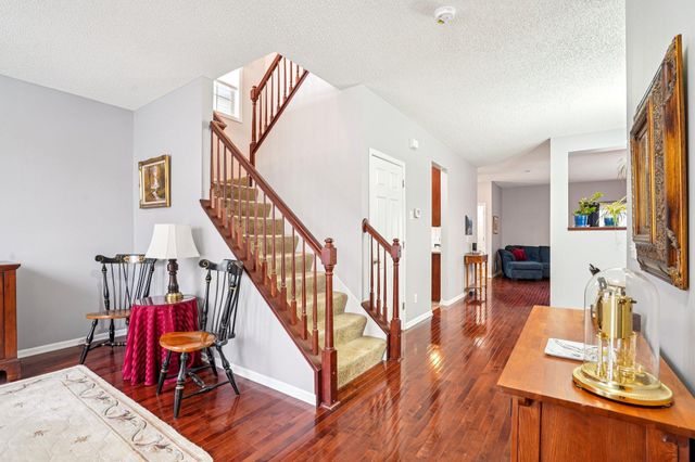 15583 Crab Apple Lane, Eden Prairie, MN 55347