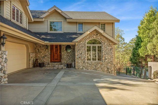 1184 Acadia, Lake Arrowhead, CA 92352