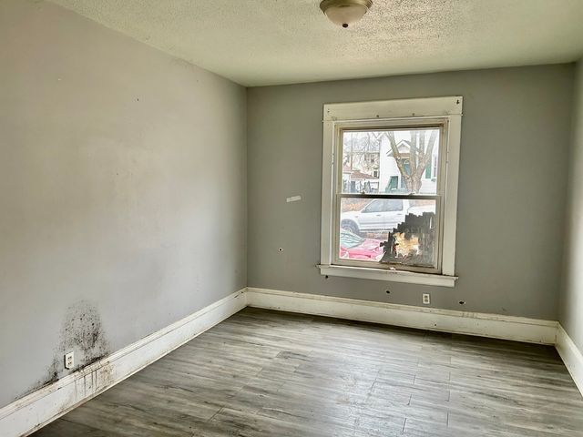 1230-1232 19th Street, Rock Island, IL 61201