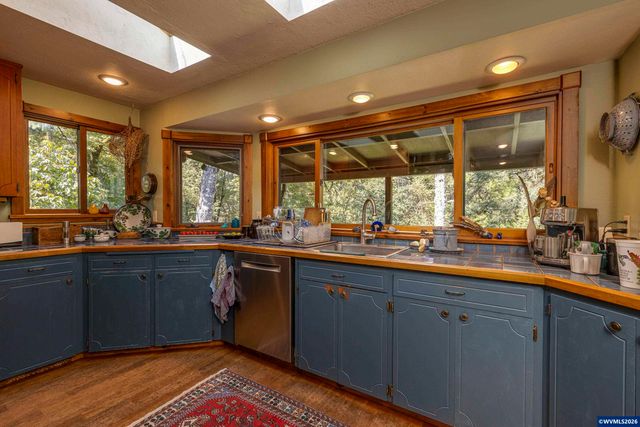 4599 Eagle Crest Rd NW, Salem, OR 97304