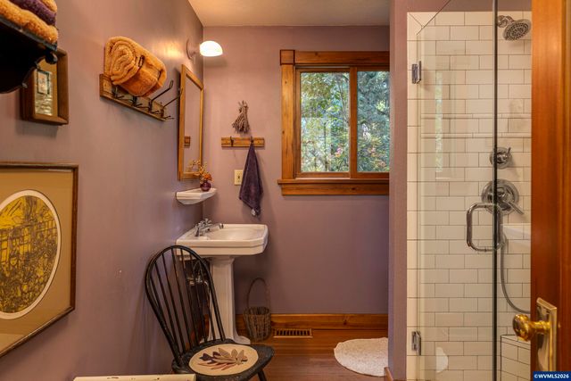 4599 Eagle Crest Rd NW, Salem, OR 97304