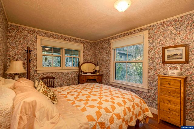 4599 Eagle Crest Rd NW, Salem, OR 97304