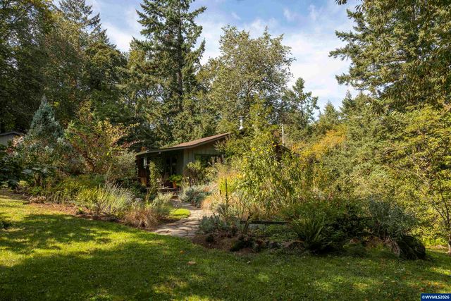 4599 Eagle Crest Rd NW, Salem, OR 97304