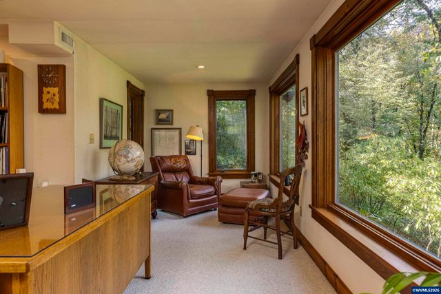 4599 Eagle Crest Rd NW, Salem, OR 97304