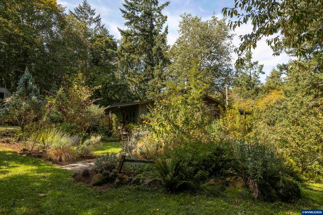 4599 Eagle Crest Rd NW, Salem, OR 97304