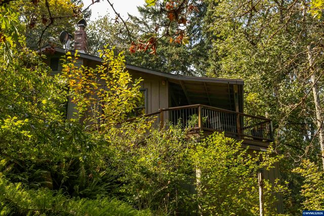 4599 Eagle Crest Rd NW, Salem, OR 97304