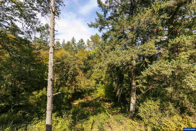 4599 Eagle Crest Rd NW, Salem, OR 97304