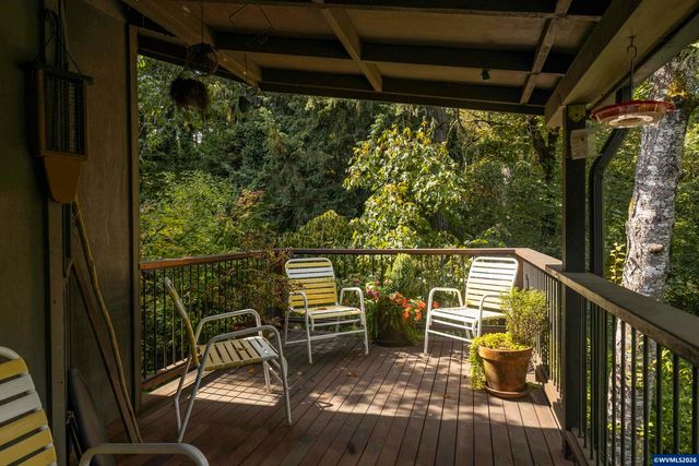 4599 Eagle Crest Rd NW, Salem, OR 97304