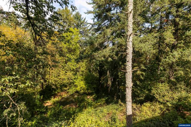 4599 Eagle Crest Rd NW, Salem, OR 97304