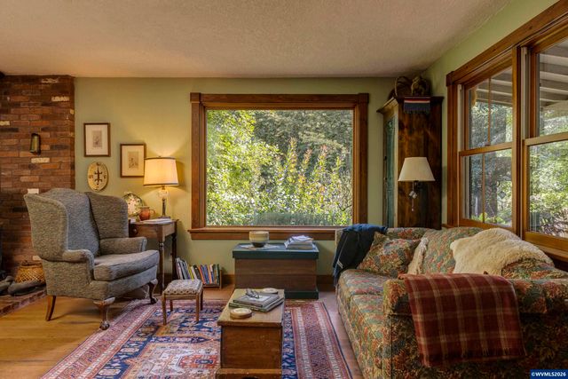 4599 Eagle Crest Rd NW, Salem, OR 97304