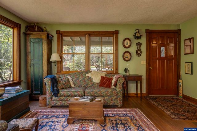 4599 Eagle Crest Rd NW, Salem, OR 97304