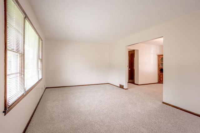 5009 54th Avenue N, Crystal, MN 55429