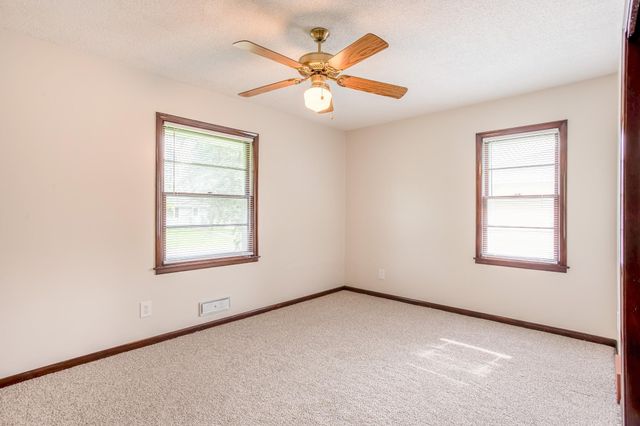 5009 54th Avenue N, Crystal, MN 55429