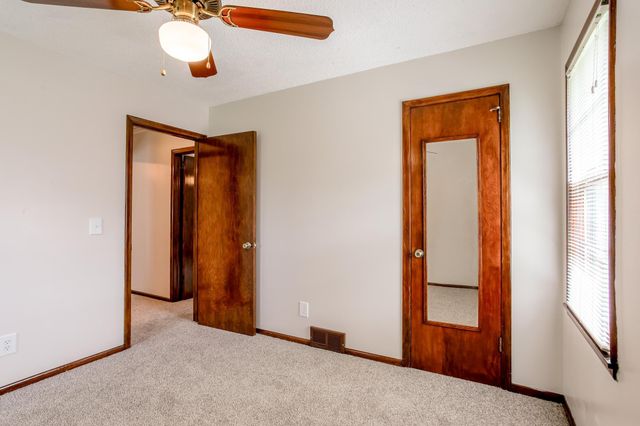 5009 54th Avenue N, Crystal, MN 55429