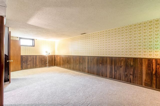 5009 54th Avenue N, Crystal, MN 55429