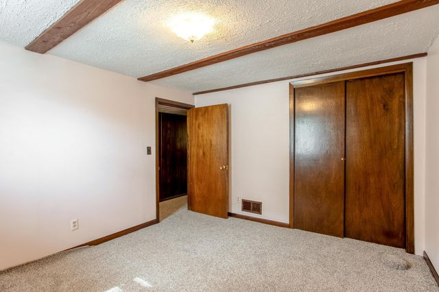 5009 54th Avenue N, Crystal, MN 55429