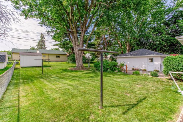 5009 54th Avenue N, Crystal, MN 55429