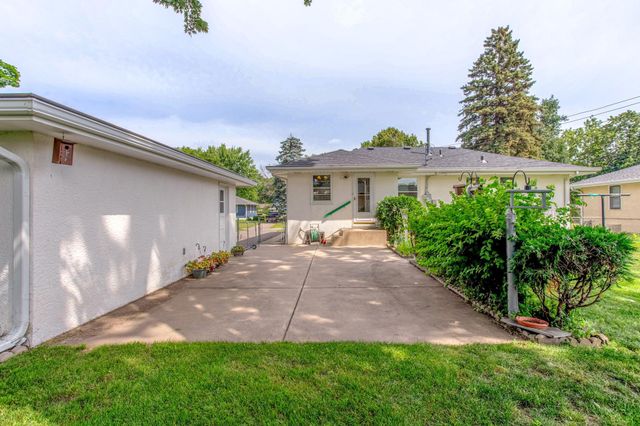 5009 54th Avenue N, Crystal, MN 55429