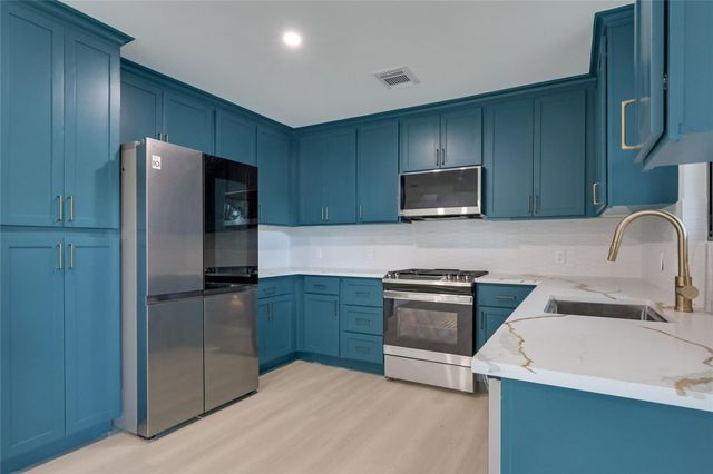 1708 Raven DR, Austin, TX 78752