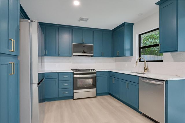 1708 Raven DR, Austin, TX 78752