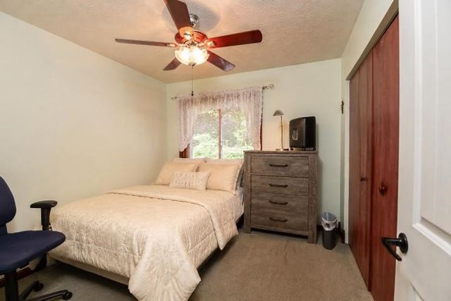 989 Mccabe Avenue, Ada, MI 49301